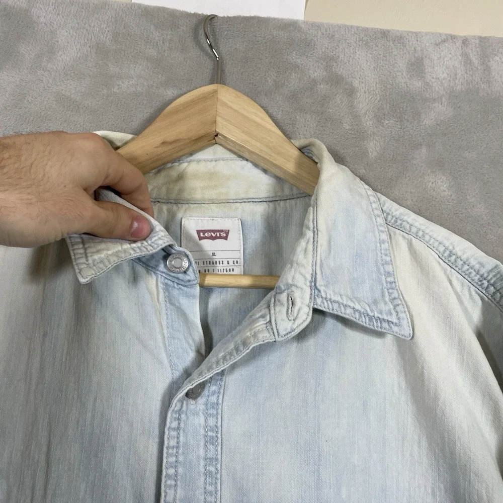 Vintage Levis Shirt Mens XL Blue Denim Jean Metal Button Up Faded Utility Work